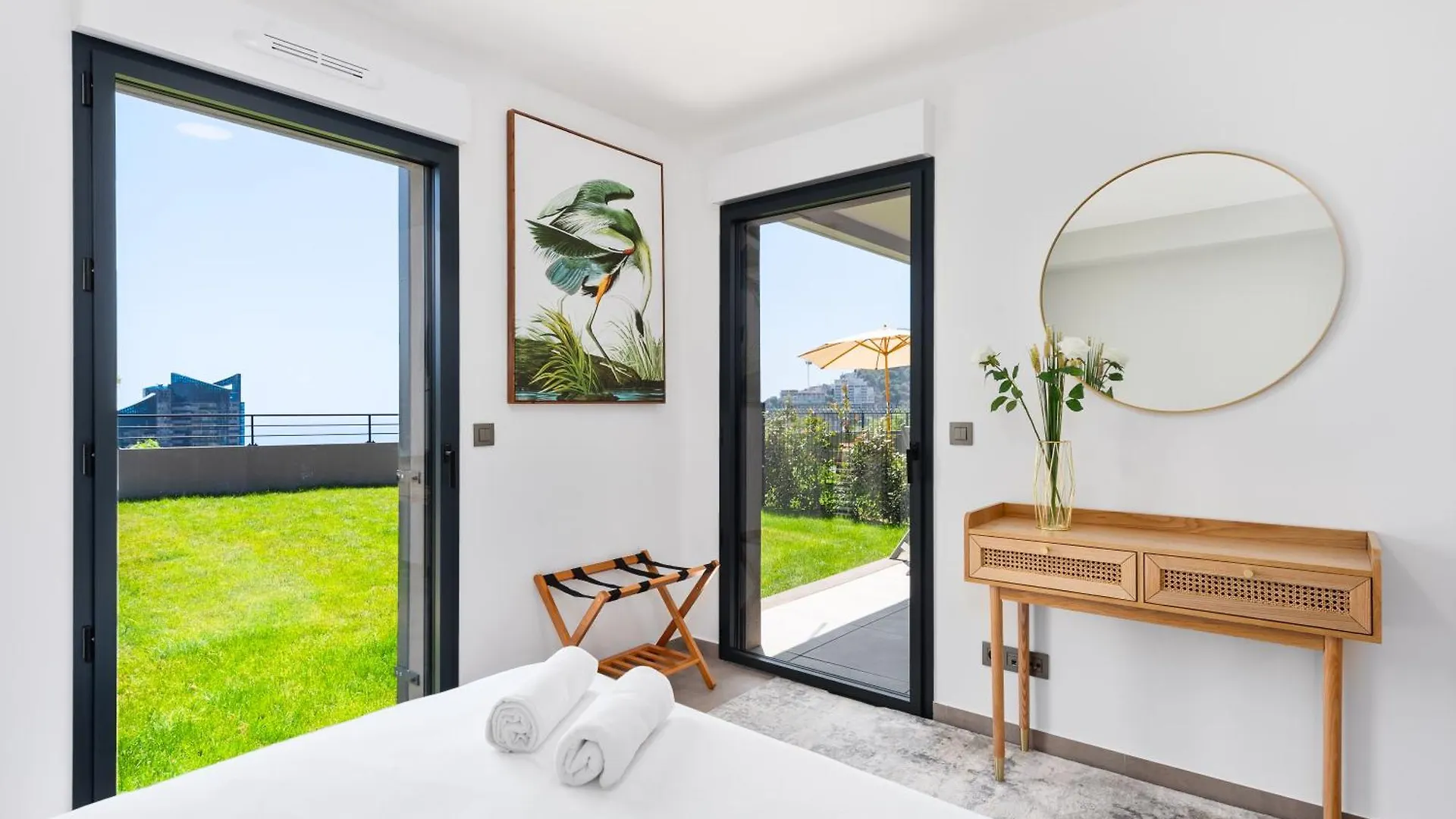 Luxueux Appartement - Parking Prive - Piscine - Cc Beausoleil