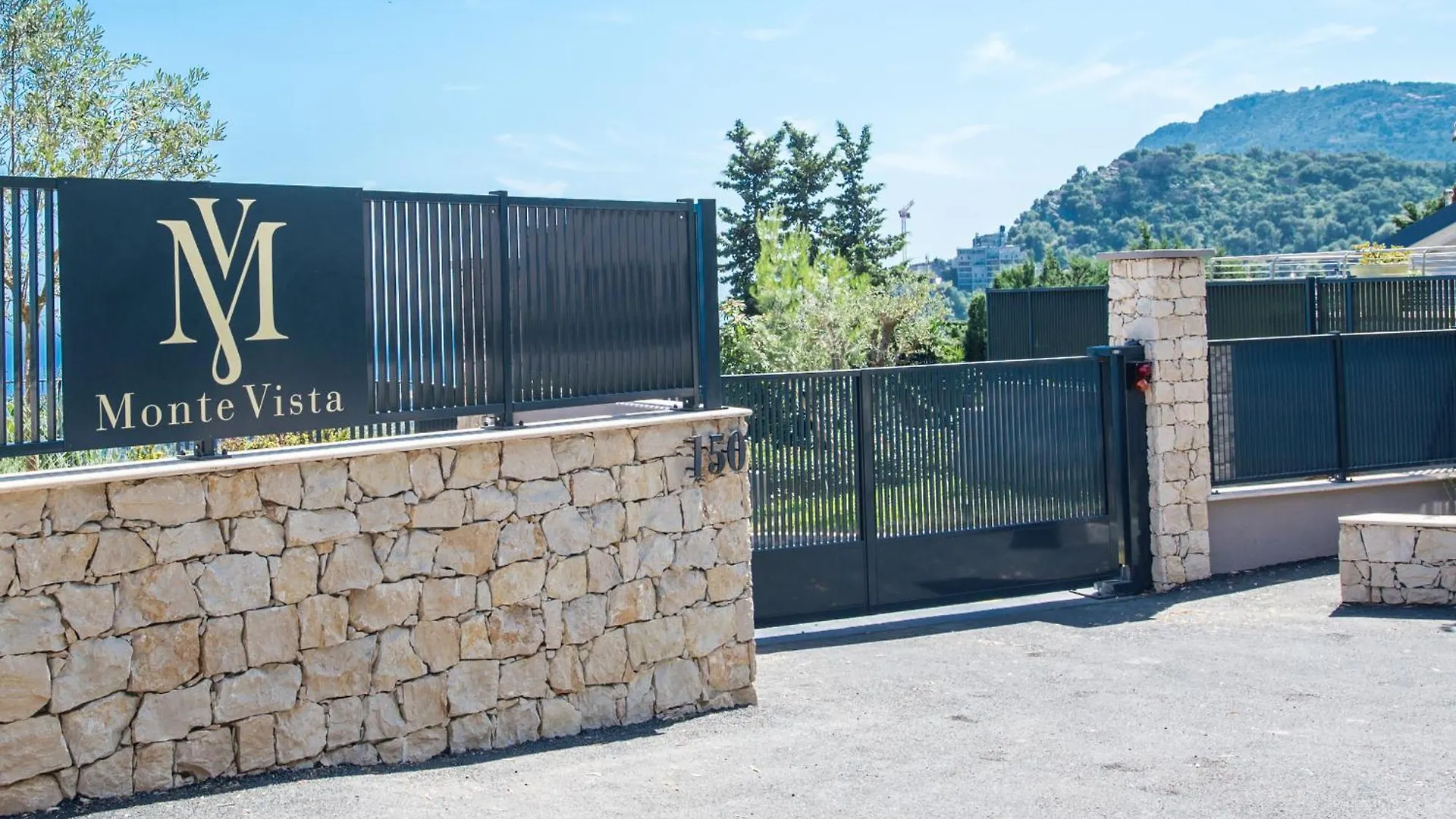 Luxueux Appartement - Parking Prive - Piscine - Cc Beausoleil