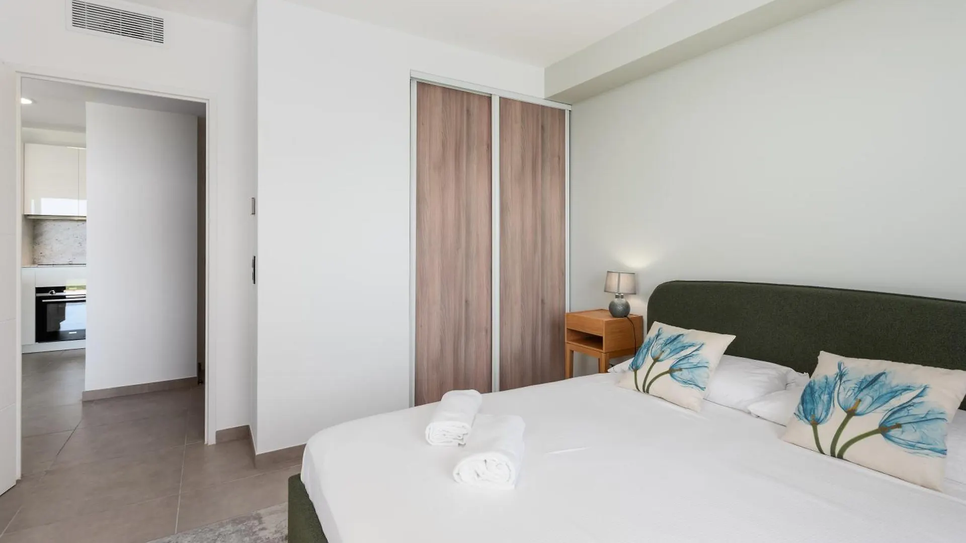 Luxueux Appartement - Parking Prive - Piscine - Cc Beausoleil Apartment