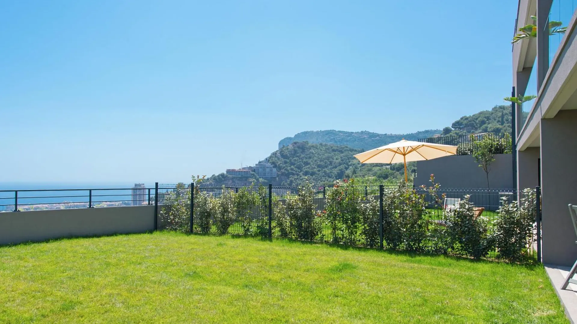 Apartment Luxueux Appartement - Parking Prive - Piscine - Cc Beausoleil